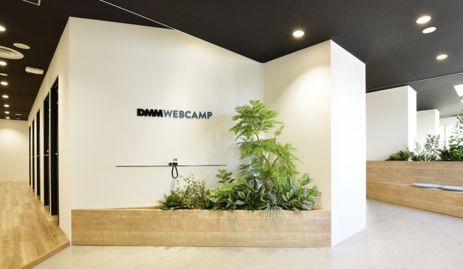 転職保証型プログラミングスクール「DMM WEBCAMP」、大阪・難波に新校舎を開校