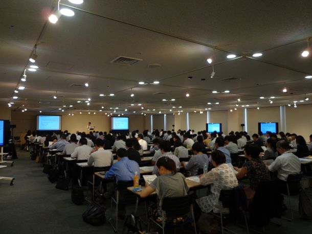高度外国人材活用セミナー、東京・丸の内にて開催